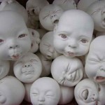 Sculture in ceramica dell’artista di Hong Kong Johnson Tsang