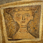 Volto di donna, 1947. Mosaico su pannello in cemento