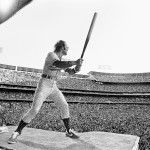 Elton-John-al-Dodger-Stadium-1975
