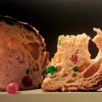 Luca Benedicenti. Due fette di panettone, olio su tela, cm. 87 x 122. Collezione privata