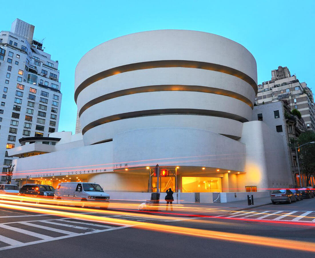 The star of Burri shines at the Guggenheim Museum